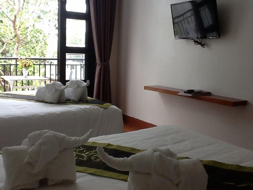 Blue Lake Homestay Hoi An Exterior foto